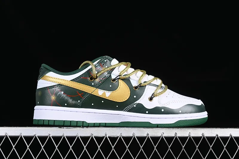 All Categories Nk SB Dunk Series Nk SB Dunk Low Low-top Sneakers Nk Dunk Low Panda Prank-Christmas Tree Green and Yellow SB Strappy Low-top Casual Sneakers DD1391-300